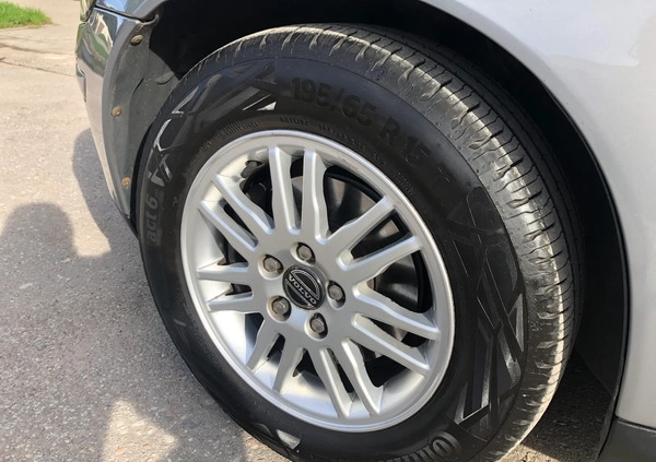 Volvo V50 cena 13900 przebieg: 210773, rok produkcji 2004 z Olsztyn małe 121